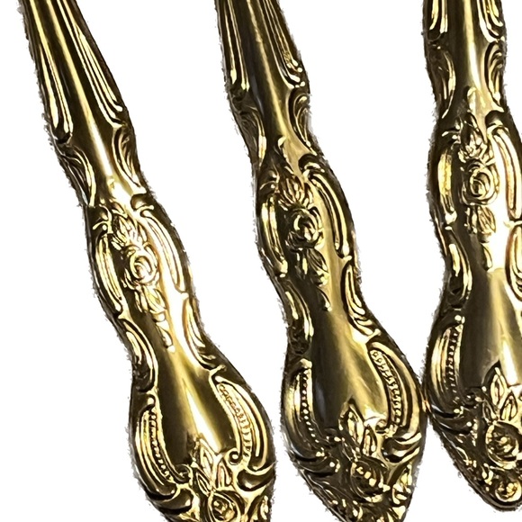 24 KARAT GOLD PLATED ROSES KOREA 8 pc SUNDAE SPOONS 8 place setting flatware - Picture 3 of 3